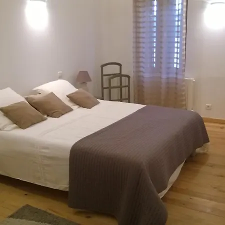 ゲストハウス Saint Alary